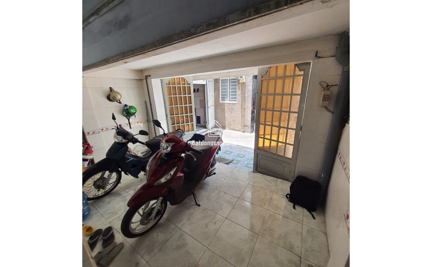 Bán nhà 42m², 4PN, 2WC, Bình Trị Đông B, Bình Tân, 3.4 tỷ, sổ hồng